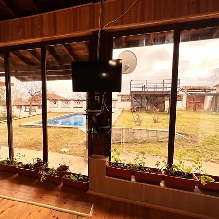 Nadejda In Tyzha Holiday home Tuzha