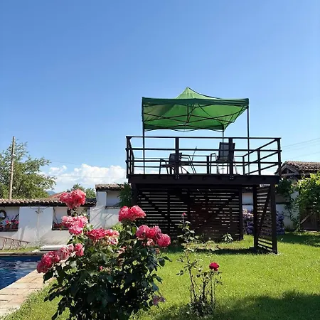 Nadejda In Tyzha Holiday home Tuzha